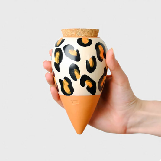 Regadero de plantas - Leoparda