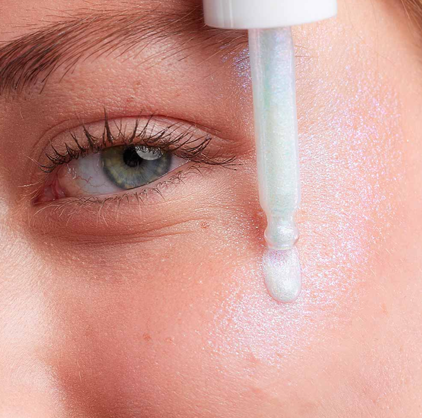 Iluminador Líquido Holográfico Ultra Brillante – Rostro y Cuerpo